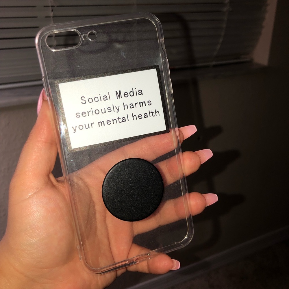 iphone 7/8 plus case w/ pop socket.